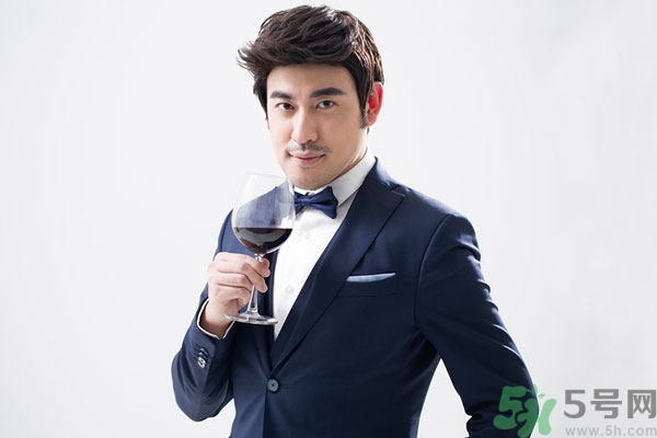 紅酒是葡萄酒嗎？葡萄酒和紅酒有什么區(qū)別