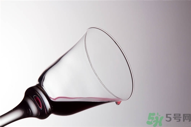 紅酒是葡萄酒嗎？葡萄酒和紅酒有什么區(qū)別