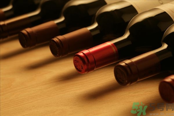 紅酒是葡萄酒嗎？葡萄酒和紅酒有什么區(qū)別