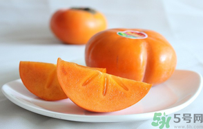 脆柿子可以直接吃嗎？柿子可以直接吃嗎？