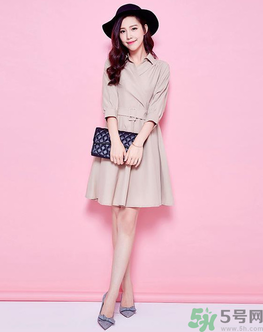 十月份可以穿裙子嗎？十月份穿什么衣服合適？