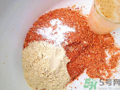 秋天釣魚用什么餌料？秋季釣魚用什么餌料好？