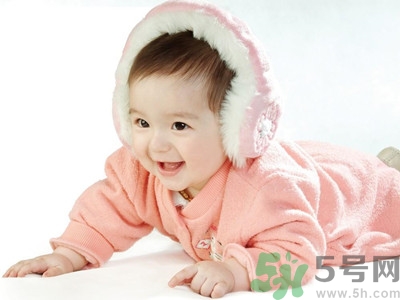 秋季寶寶穿什么衣服？秋天寶寶穿衣注意事項(xiàng)