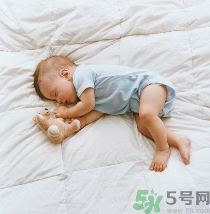 秋季幼兒如何預(yù)防感冒？秋季幼兒感冒怎么辦？