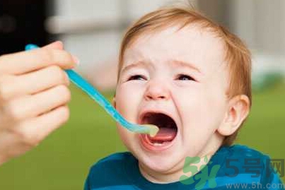 斷奶期間奶漲怎么辦？什么時候斷奶最合適？