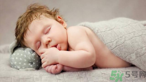新生兒為什么那么丑？新生兒越丑越好嗎？