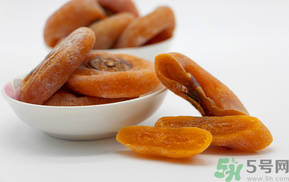 柿餅不能和什么一起吃？柿餅不能和什么同食？