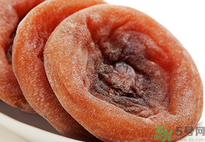 柿餅不能和什么一起吃？柿餅不能和什么同食？