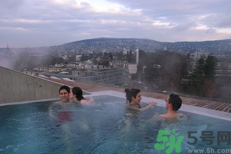 寒露能泡溫泉嗎？寒露泡溫泉好嗎？