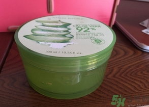 思親膚和自然樂園哪個(gè)好？skin food和自然樂園哪個(gè)好用？