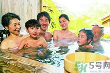 高血壓能泡溫泉嗎？血壓高適合泡溫泉嗎？