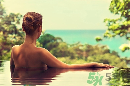 高血壓能泡溫泉嗎？血壓高適合泡溫泉嗎？