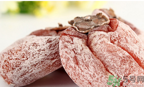 柿餅上的白霜是果肉里折出的什么糖？柿餅上的白霜是什么糖？