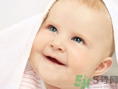 寶寶頭垢是如何產(chǎn)生的？寶寶頭垢怎么去掉？