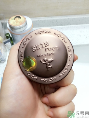 思親膚和自然樂園哪個(gè)好？skin food和自然樂園哪個(gè)好用？