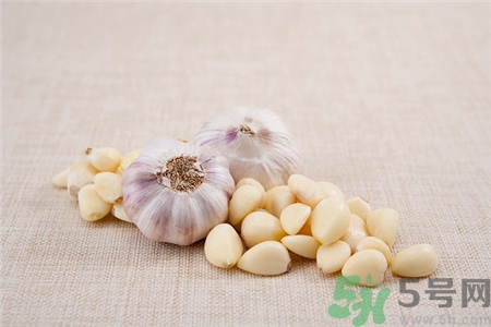 手上有蒜味怎么去除?做飯后手上有蒜味怎么辦? 手上有蒜味怎么去除?做飯后手上有蒜味怎么辦?