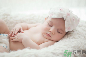 10月份可以斷奶嗎？幾月份斷奶最好？