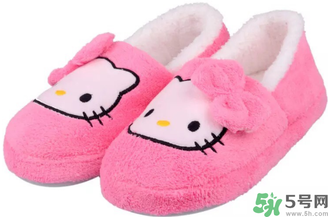 十月份坐月子穿什么鞋？10月份坐月子穿什么鞋？