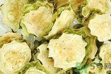 苦瓜泡水喝可以祛痘嗎？苦瓜片泡水喝能祛青春痘嗎？