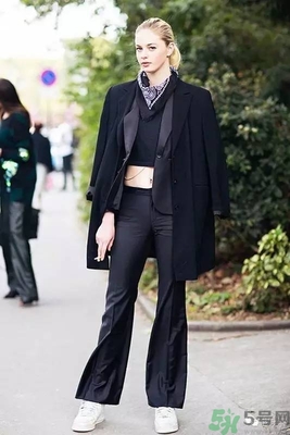 十月份可以戴圍巾嗎？十月份可以戴絲巾嗎？