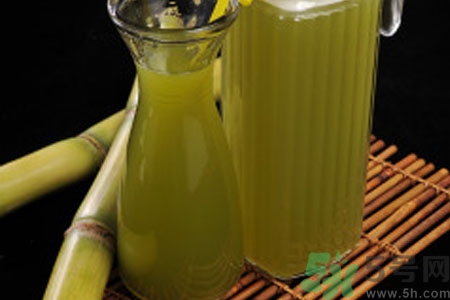 新鮮甘蔗汁能放冰箱嗎？鮮榨甘蔗汁放冰箱會變質嗎？