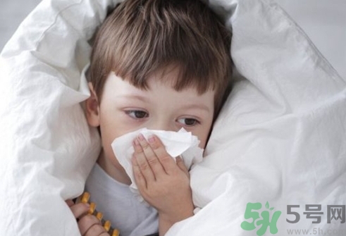 感冒嘴里長泡是怎么回事？感冒口里會長泡嗎？