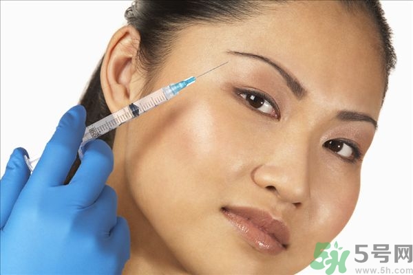 打膠原蛋白好還是玻尿酸好,玻尿酸和膠原蛋白的區(qū)別 打膠原蛋白好還是玻尿酸好,玻尿酸和膠原蛋白的區(qū)別