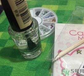 CandyMoyo膜玉指甲油怎么樣?膜玉指甲油好用嗎? CandyMoyo膜玉指甲油怎么樣?膜玉指甲油好用嗎?