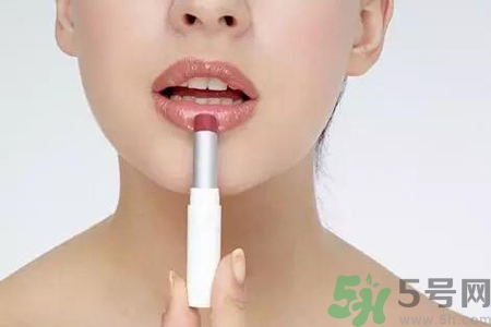 嘴巴上火起泡怎么辦？嘴巴上火起泡怎么快速消除？