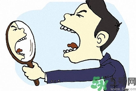 吃口香糖會口臭嗎？吃了口香糖為什么口還很臭？