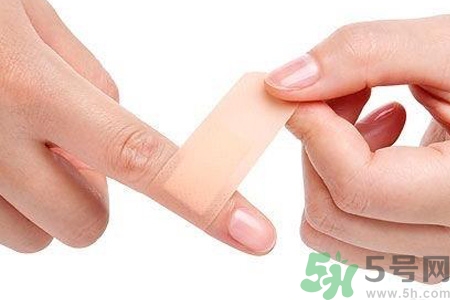 凍瘡為什么容易復(fù)發(fā)？凍瘡反復(fù)發(fā)作怎么辦？