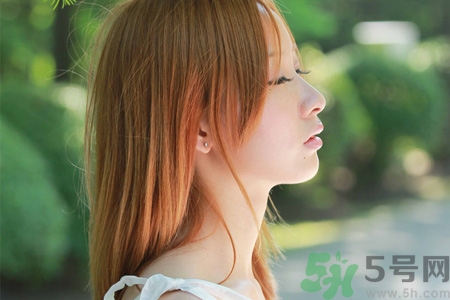 去醫(yī)院打耳洞掛什么科？去醫(yī)院打激光耳洞多少錢？