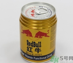 紅牛是碳酸型飲料嗎？喝紅牛有什么好處和壞處？