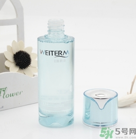 柔膚水是爽膚水嗎？柔膚水和爽膚水的區(qū)別