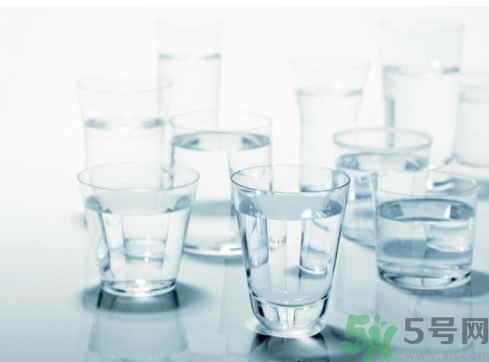 多喝水皮膚會變好嗎？喝多少水皮膚會變好？