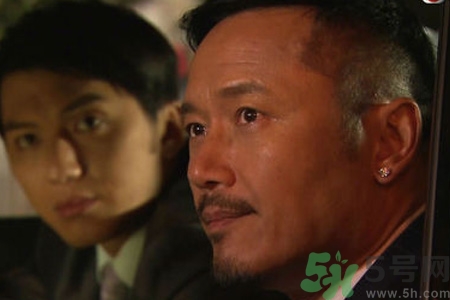 秋天打耳洞好嗎？什么季節(jié)打耳洞最好？