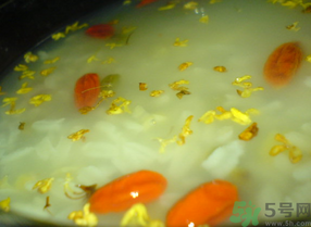 新鮮桂花可以煮粥嗎？桂花可以煮粥嗎？