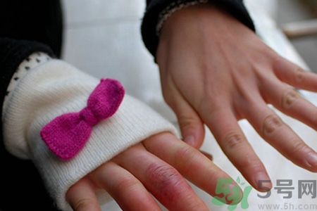 手上凍瘡癢怎么辦？腳生凍瘡很癢怎么辦？