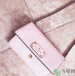 kate spade和mk哪個好？kate spade凱特絲蓓和mk哪個貴？