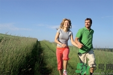 冬天怎么練馬甲線？冬天練馬甲線有用嗎？