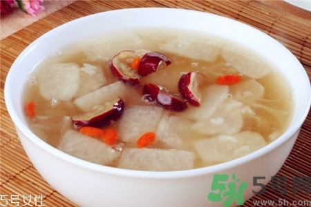 冬天喝什么湯？冬天喝什么湯能暖身體？