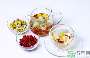 桂花和菊花可以一起泡茶嗎？桂花可以和能一起喝嗎？