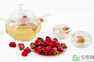 桂花茶和玫瑰花能一塊泡水喝嗎？桂花和玫瑰花一起喝有什么功效？
