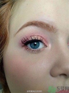 mac魅可人魚姬眼影試色 mac人魚姬眼影粉試色圖 mac魅可人魚姬眼影試色 mac人魚姬眼影粉試色圖