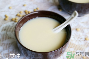 早上喝豆?jié){有什么好處？早上喝豆?jié){會(huì)胖嗎？