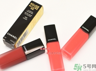 chanel磨砂瓶唇釉多少錢?香奈兒磨砂瓶唇釉專柜價(jià)格 chanel磨砂瓶唇釉多少錢?香奈兒磨砂瓶唇釉專柜價(jià)格
