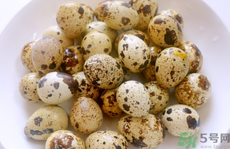 鵪鶉蛋一千克大約多少個？鵪鶉蛋一個多少克？