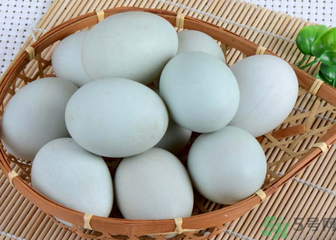 鴨蛋不能和什么一起吃？鴨蛋不能與什么食物同食？