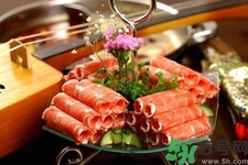 吃火鍋舌頭變黑怎么回事？吃完火鍋為什么舌頭會變黑色？