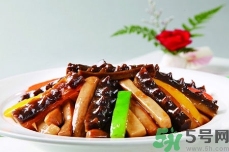 新鮮海參怎么吃最有營養(yǎng)？新鮮海參生吃最有營養(yǎng)嗎？